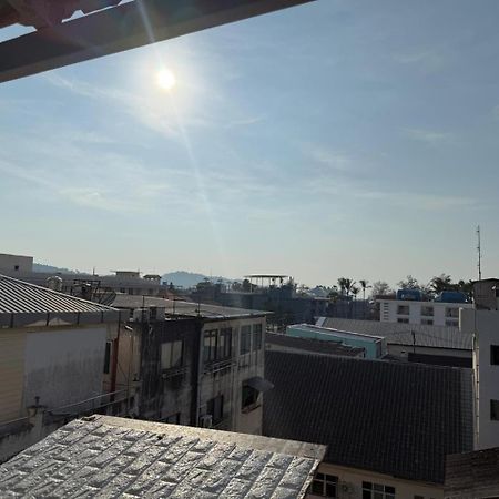 Happy Holidays Hotel Patong Exterior photo