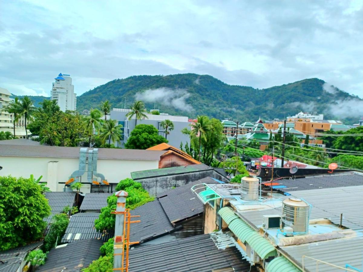 Happy Holidays Hotel Patong Exterior photo