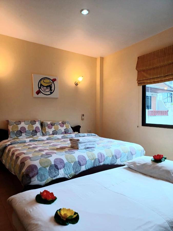 Happy Holidays Hotel Patong Exterior photo