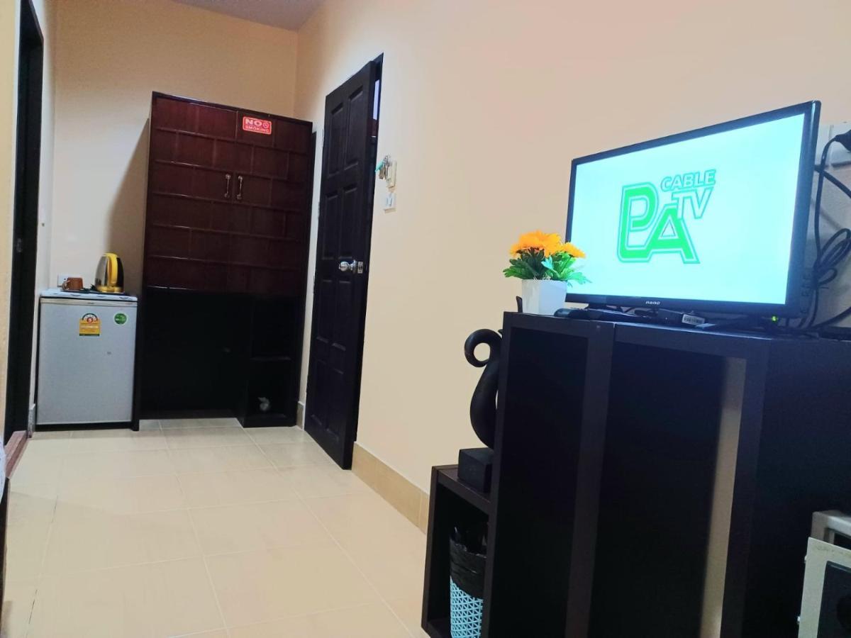 Happy Holidays Hotel Patong Exterior photo