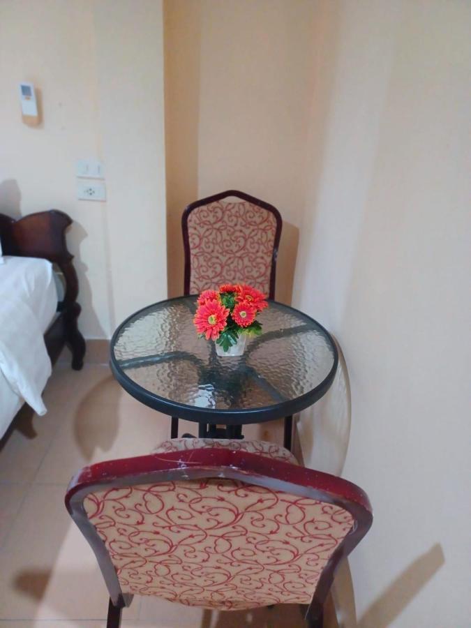Happy Holidays Hotel Patong Exterior photo