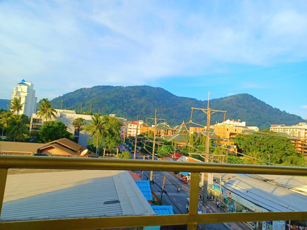 Happy Holidays Hotel Patong Exterior photo